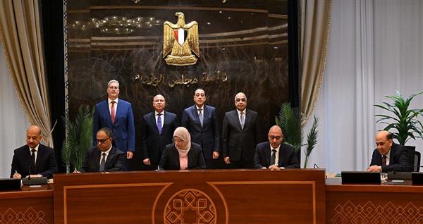 مدبولي يشهد توقيع اتفاقية تسوية بين الحكومة وجنوب الوادي للأسمنت